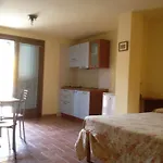 Apartment La Casa Gialla