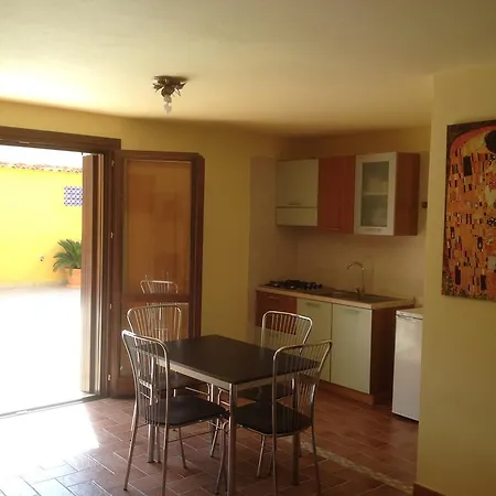 Apartment La Casa Gialla